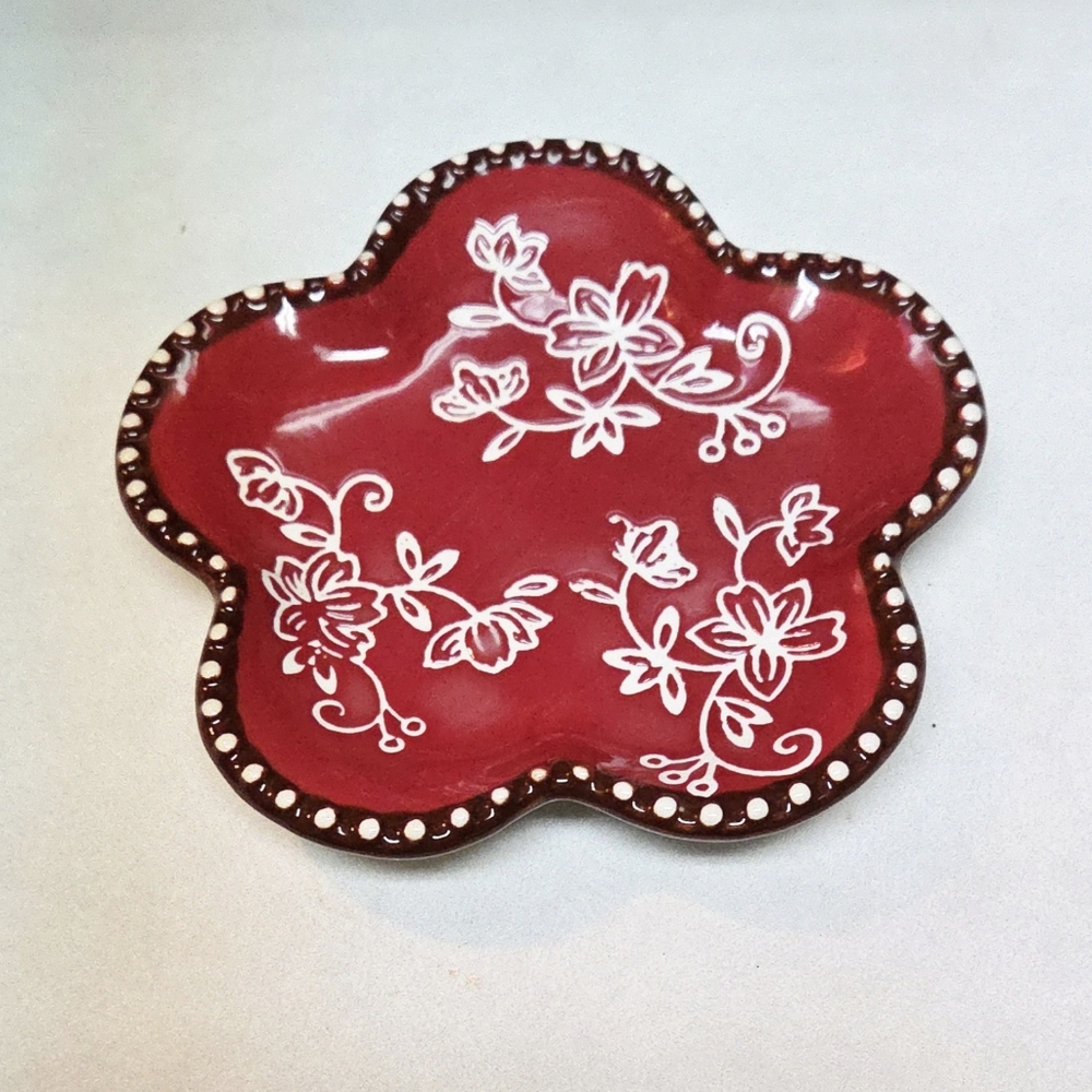 Temp-tations By Tara Red Floral Lace 5" Small Plate